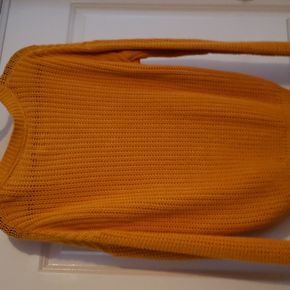 1 Pink Victoria secret woman sweater - Picture 4 of 4